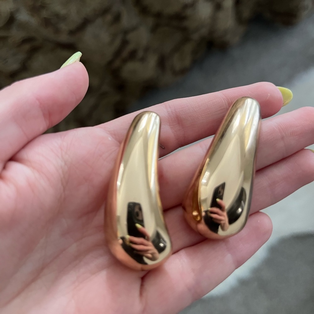 ANTHROPOLOGIE DROP EARRINGS